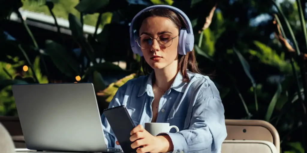 Workation: Was Arbeitgeber und Arbeitnehmer beachten müssen  